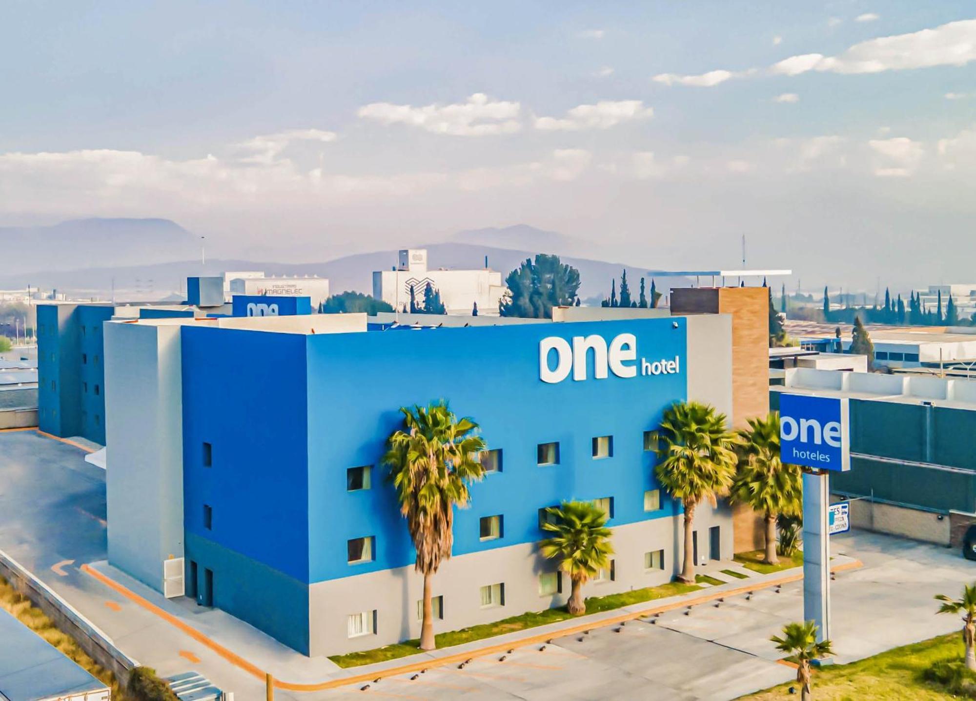 One Saltillo Aeropuerto Luaran gambar